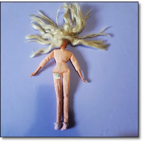 Puha textil testű 1993-as Mattel baba ruha nélkül 