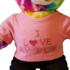Hímzett I Love My Mum felirat rózsaszín játék pólón közelről