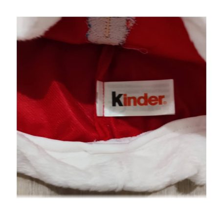 Eredeti gyári belső Kinder Ferrero textil termékcímke közelről