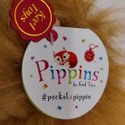Piros pecsétes Keel Toys Pippins pocketapippin eredeti gyári fülcímke közelről