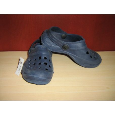 Fiú papucs Méret 24/25