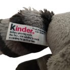 Kinder bevarrt címke mosómedve plüss közelről