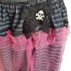 Koponyás tüllös szoknya 9-12 év