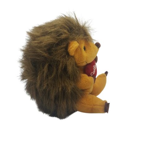 Süni plüss Szívvel a kezében Ölelj meg felirattal