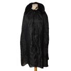 Fekete galléros köpeny