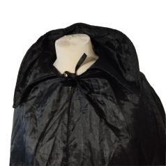 Fekete galléros köpeny