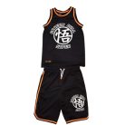 Dragon Ball Super Goku mintás fekete gyerek kosárlabda trikó és nadrág szett szemből fotózva