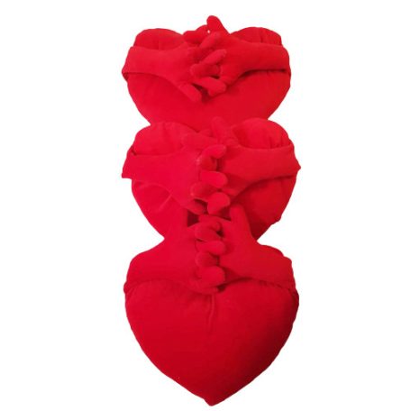 IKEA FAMNIG HJÄRTA szív párna 40cm előlről kezek összefonva