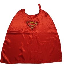 Piros Superman palást hímzett logóval a hátán