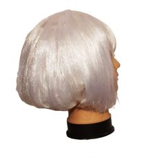 Rövid fehér paróka