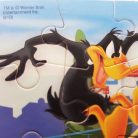 Kinder puzzle UN081 sorszám közelről