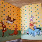 Mesekönyv belső oldal a barátokkal és a mézescsuporral
