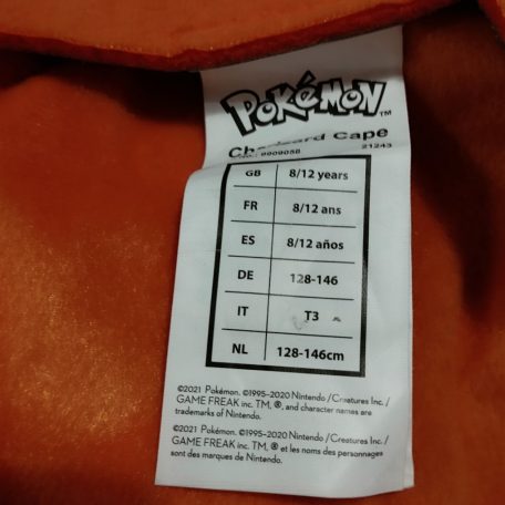 Pokémon Charizard jelmez 8-12 év