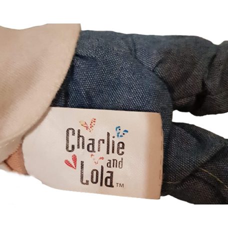 Charlie & Lola beszélő plüss baba 30 cm